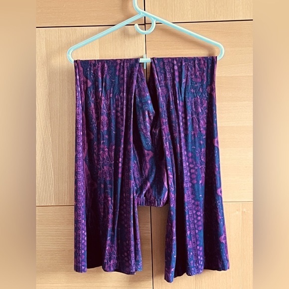 NOVELLA ROYALE. Beautiful Janis printed bell bottoms. - Picture 2 of 4